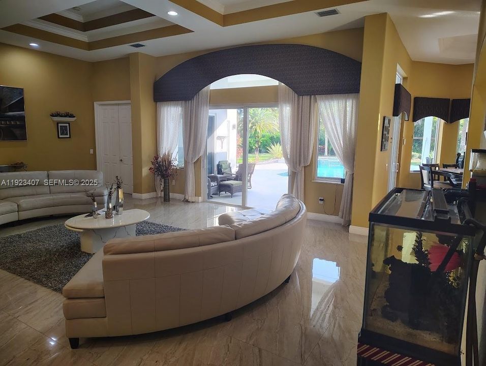 For Rent: $9,500 (4 beds, 5 baths, 4359 Square Feet)