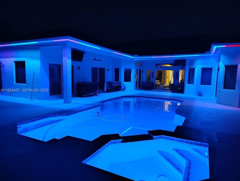 For Rent: $9,500 (4 beds, 5 baths, 4359 Square Feet)