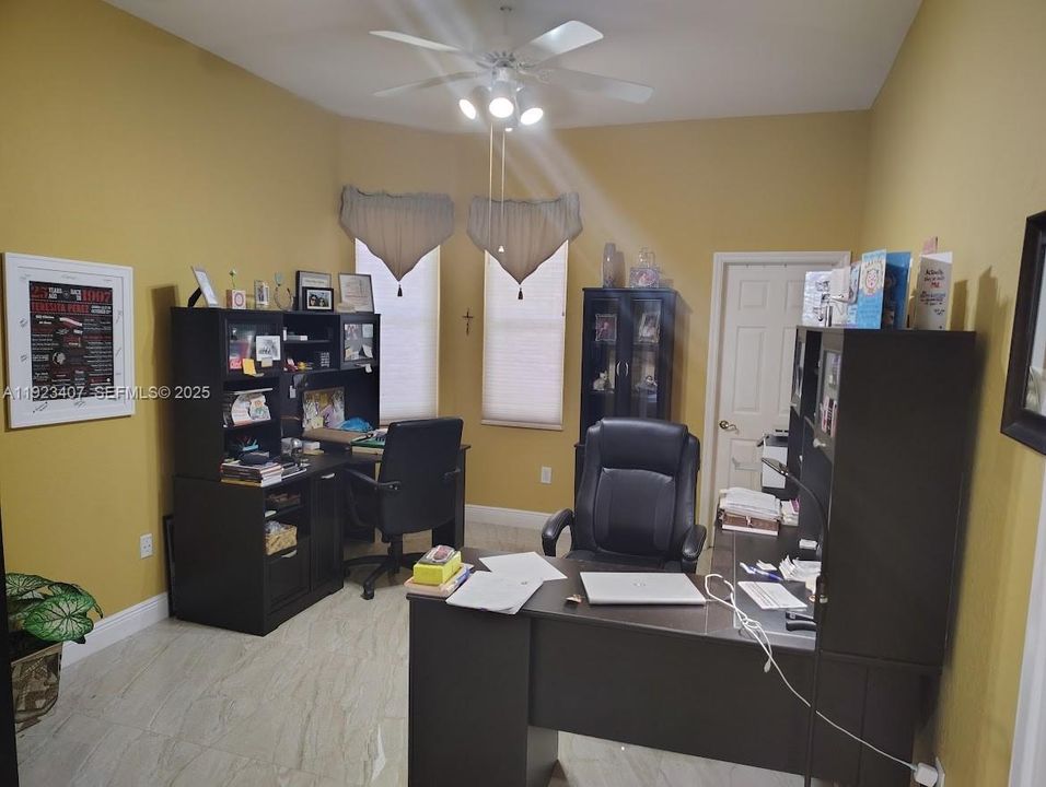 For Rent: $9,500 (4 beds, 5 baths, 4359 Square Feet)