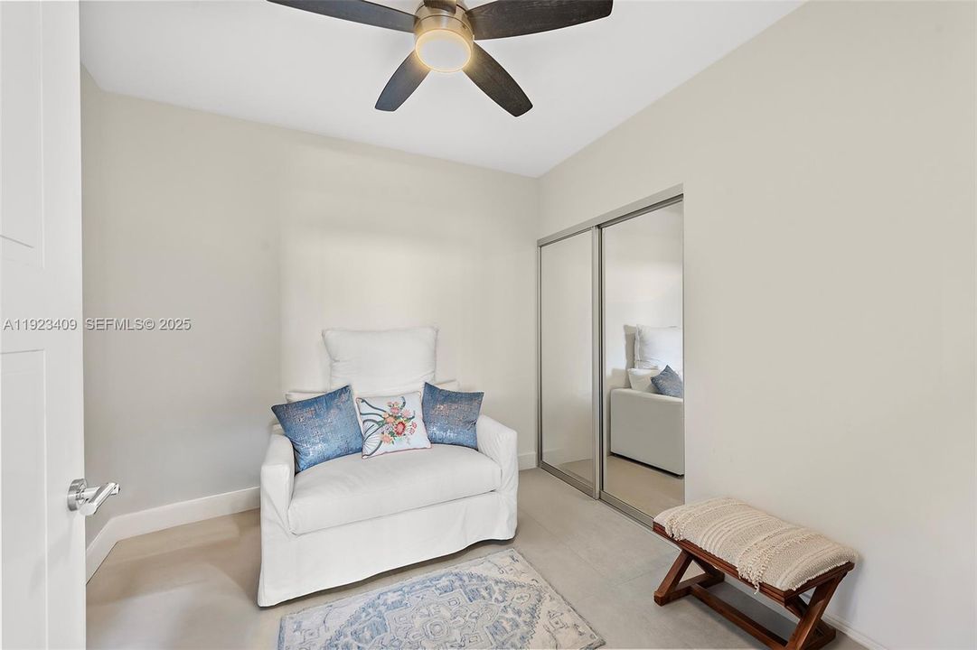 En Venta: $999,000 (2 camas, 2 baños, 1260 Pies cuadrados)