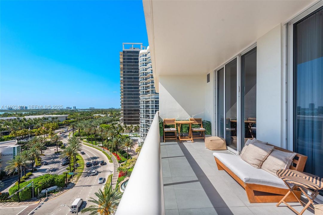 En Venta: $999,000 (2 camas, 2 baños, 1260 Pies cuadrados)