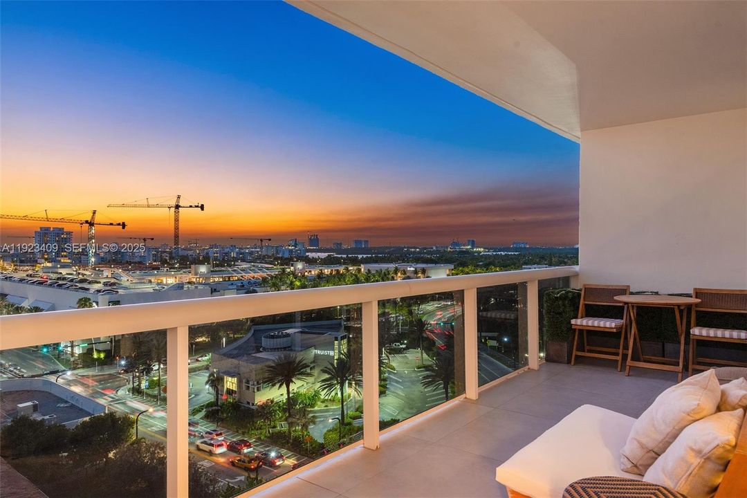 En Venta: $999,000 (2 camas, 2 baños, 1260 Pies cuadrados)