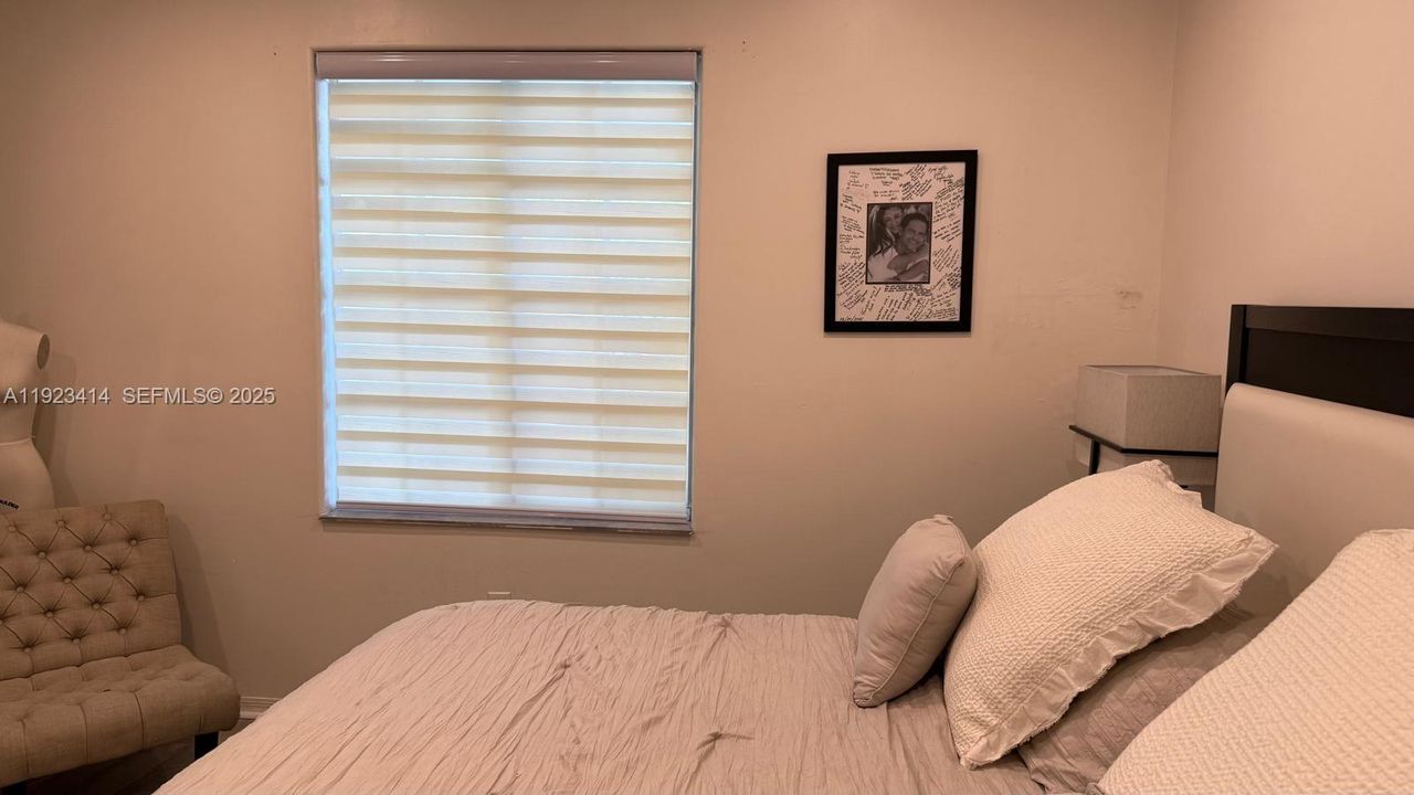 For Rent: $3,750 (3 beds, 2 baths, 1171 Square Feet)