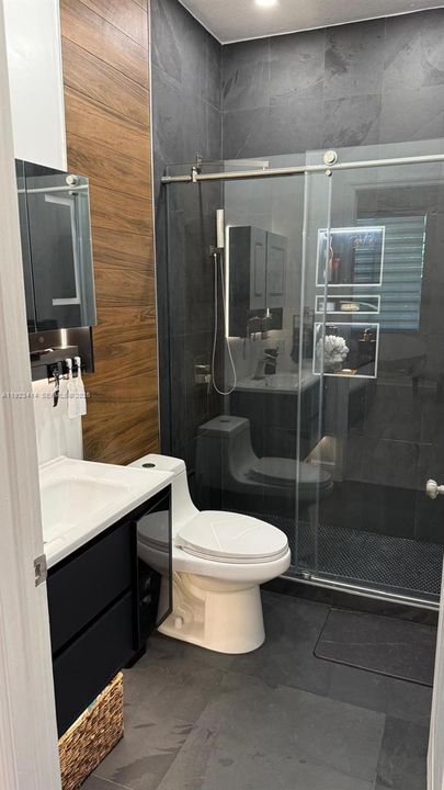 For Rent: $3,750 (3 beds, 2 baths, 1171 Square Feet)