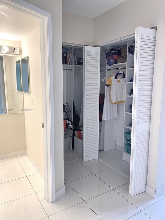 walk-in closet