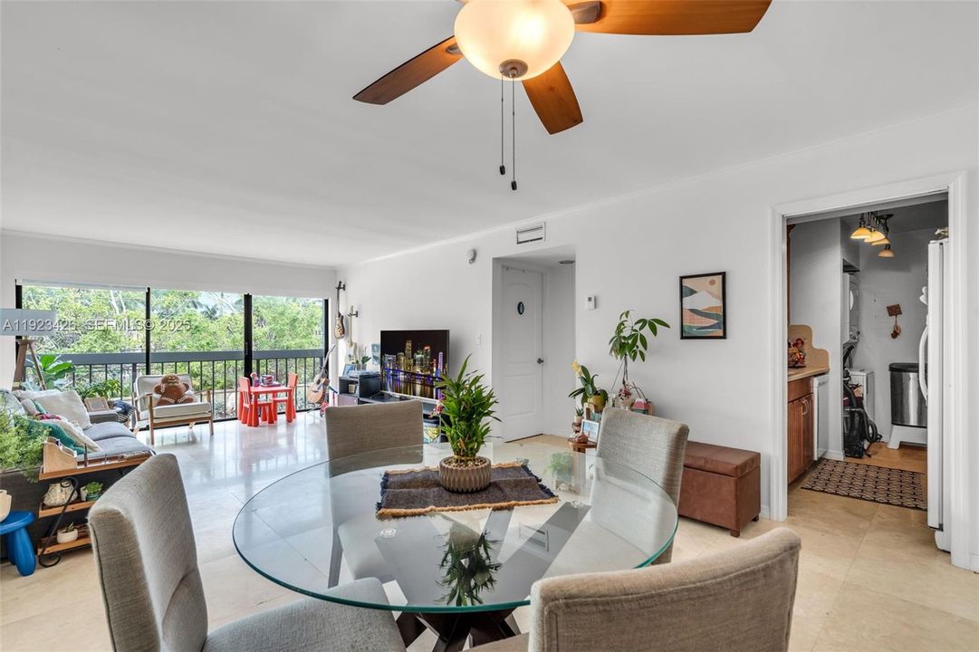 For Rent: $4,200 (2 beds, 2 baths, 1036 Square Feet)