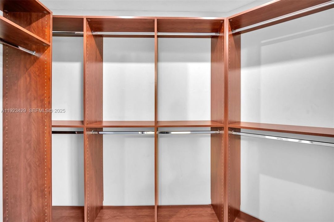 Second Bedroom - Custom Closets