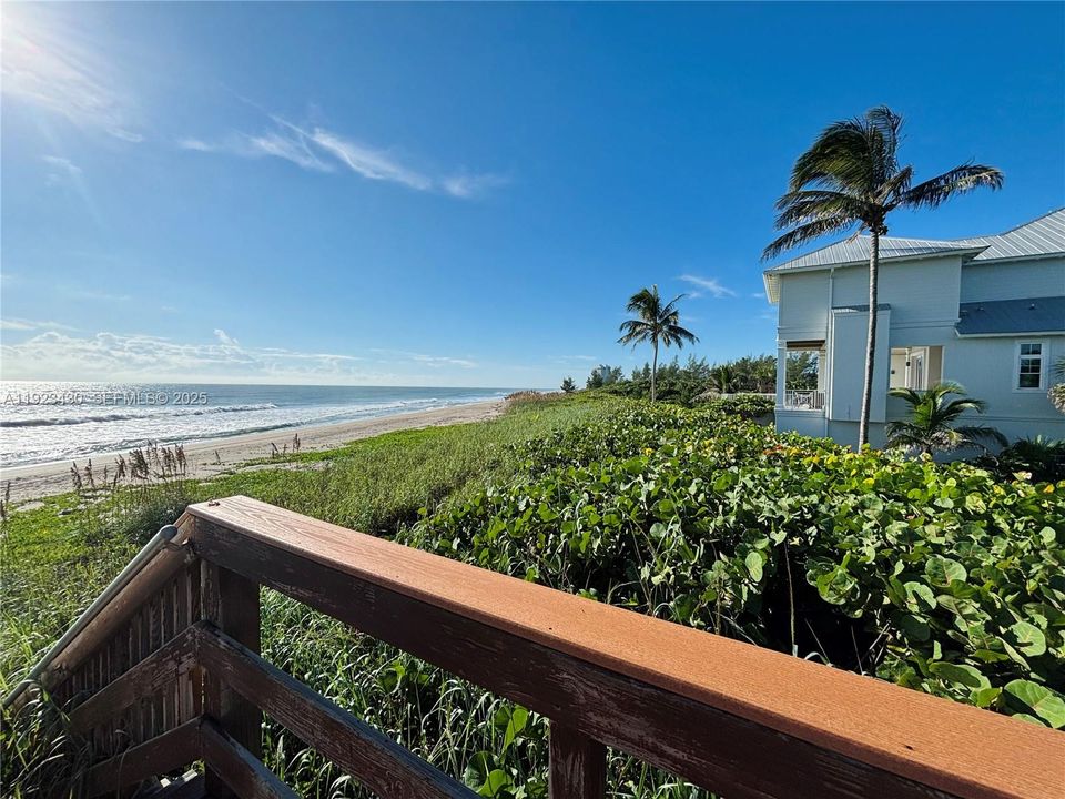 待售: $2,850,000 (0.56 acres)