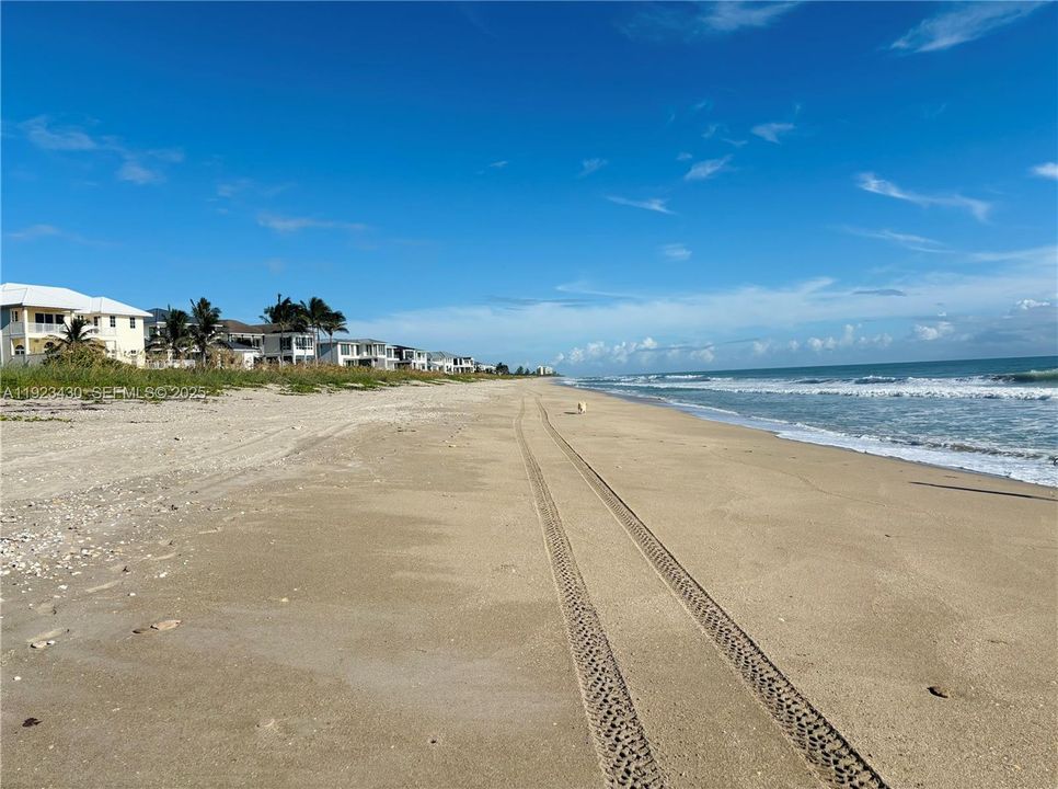 待售: $2,850,000 (0.56 acres)