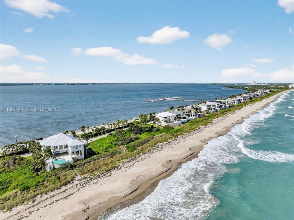 待售: $2,850,000 (0.56 acres)