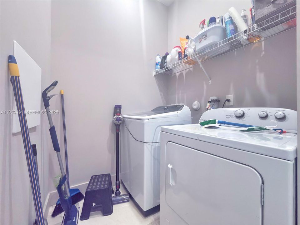 For Rent: $12,000 (5 beds, 4 baths, 3624 Square Feet)