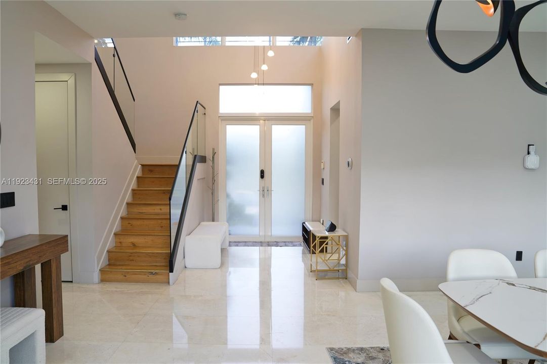 For Rent: $12,000 (5 beds, 4 baths, 3624 Square Feet)