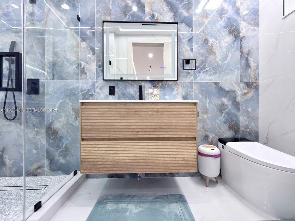 For Rent: $12,000 (5 beds, 4 baths, 3624 Square Feet)