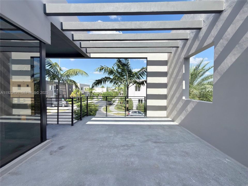 For Rent: $12,000 (5 beds, 4 baths, 3624 Square Feet)