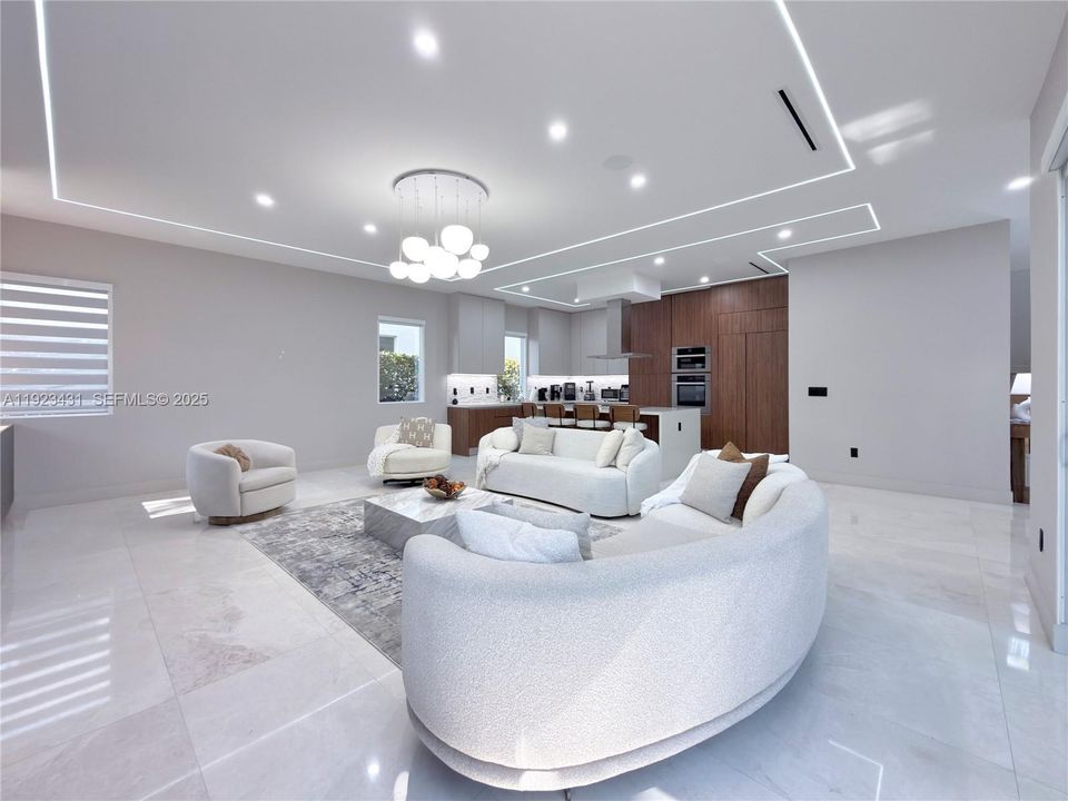 For Rent: $12,000 (5 beds, 4 baths, 3624 Square Feet)