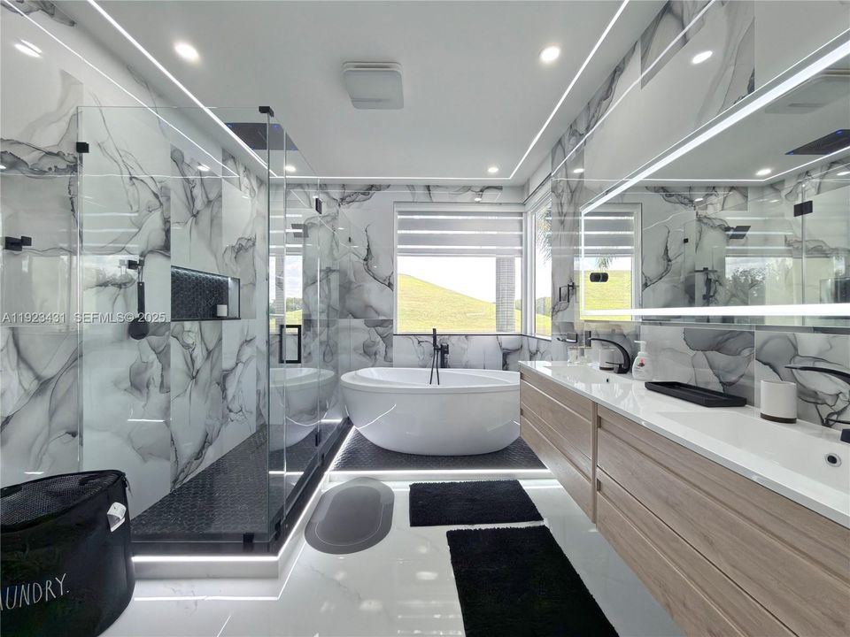 For Rent: $12,000 (5 beds, 4 baths, 3624 Square Feet)