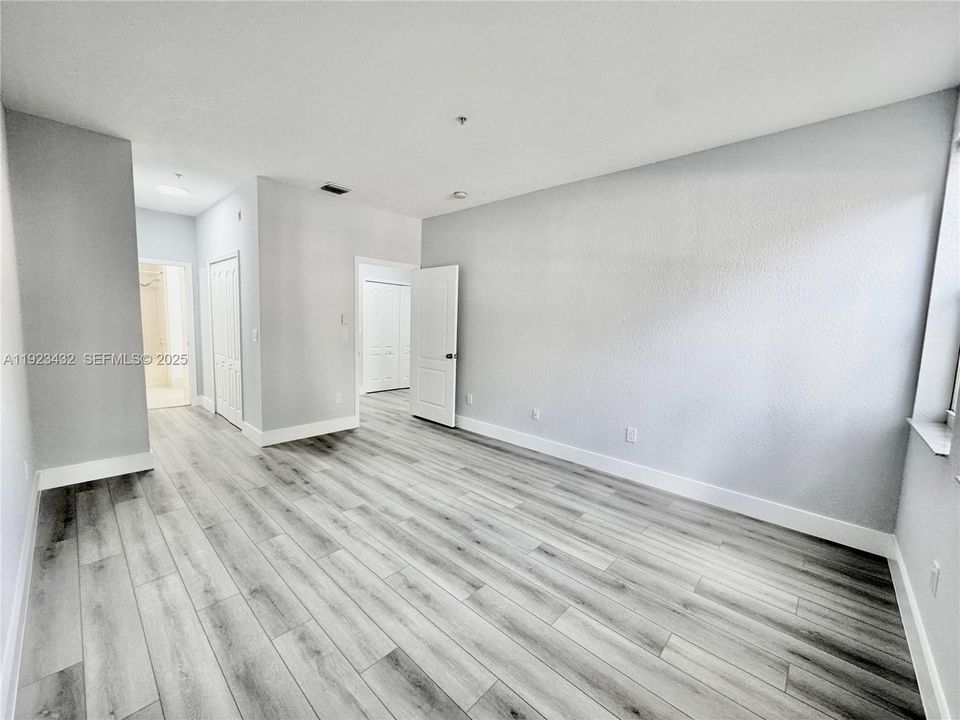 For Rent: $2,900 (3 beds, 2 baths, 1340 Square Feet)