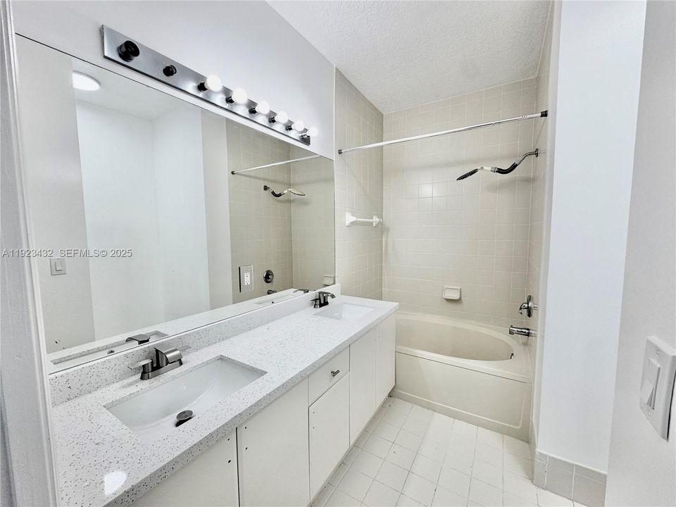 For Rent: $2,900 (3 beds, 2 baths, 1340 Square Feet)