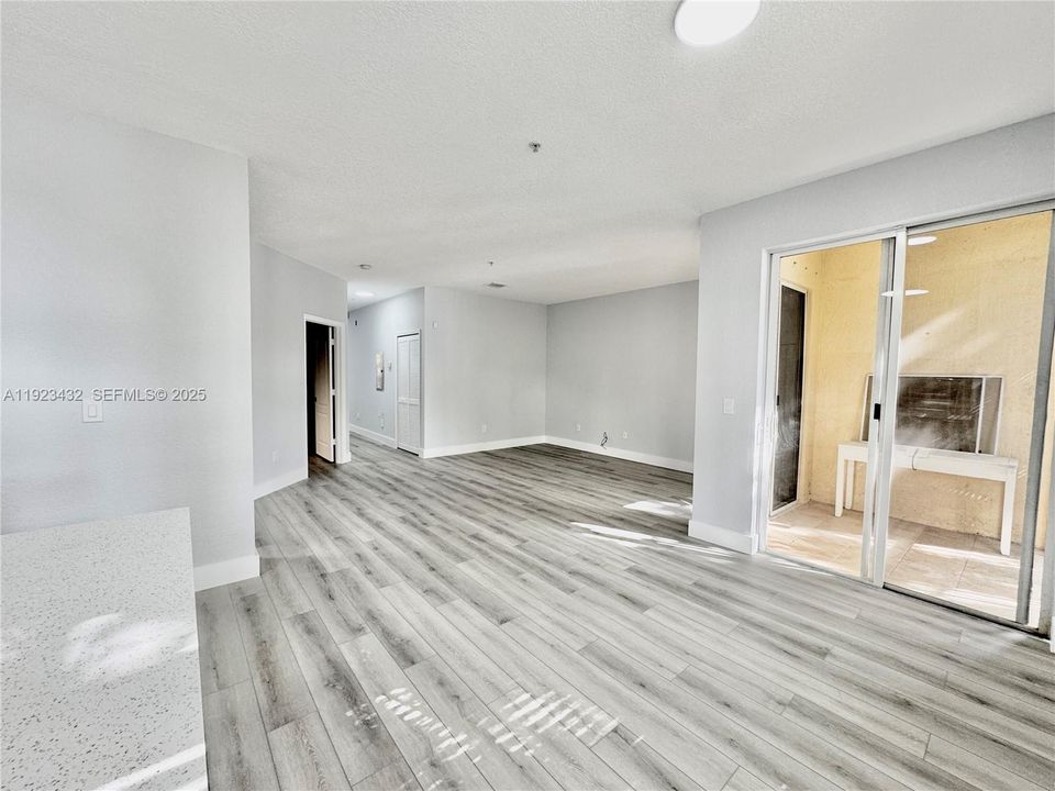 For Rent: $2,900 (3 beds, 2 baths, 1340 Square Feet)