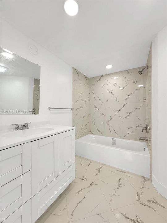 En Renta: $1,850 (2 camas, 2 baños, 890 Pies cuadrados)