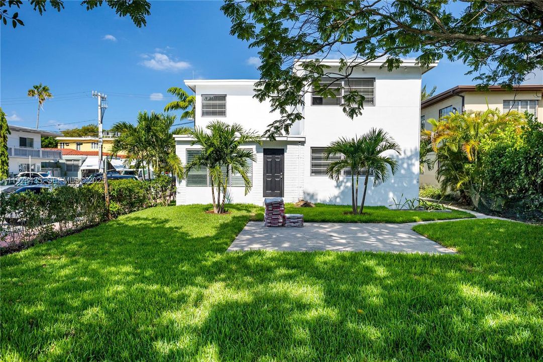 合同活跃: $2,820,000 (0 贝兹, 0 浴室, 5426 平方英尺)