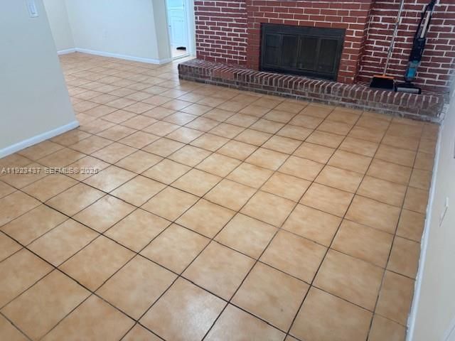 В аренду: $2,100 (2 спален, 1 ванн, 1969 Квадратных фут)