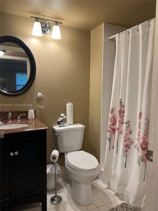 For Rent: $2,000 (2 beds, 2 baths, 1070 Square Feet)