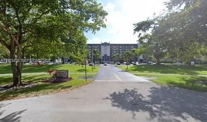 For Rent: $2,000 (2 beds, 2 baths, 1070 Square Feet)