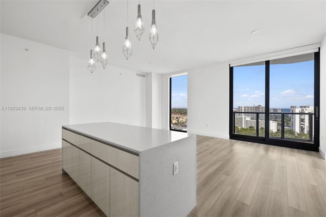 For Rent: $5,663 (3 beds, 2 baths, 1674 Square Feet)