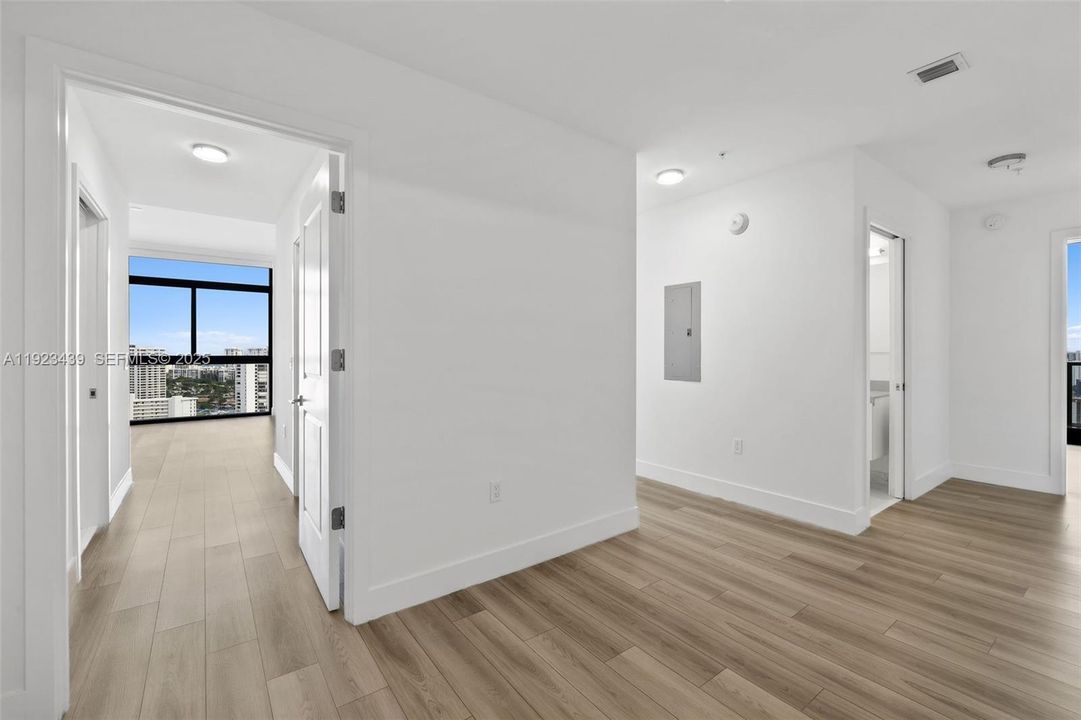 For Rent: $5,663 (3 beds, 2 baths, 1674 Square Feet)