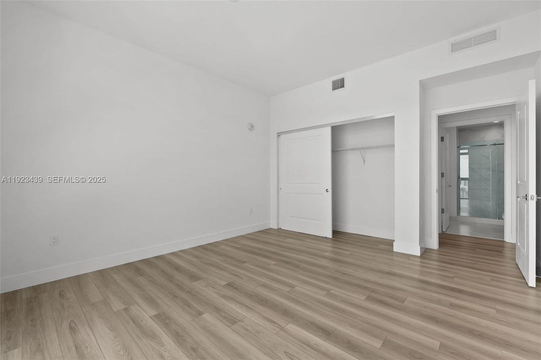 For Rent: $5,663 (3 beds, 2 baths, 1674 Square Feet)