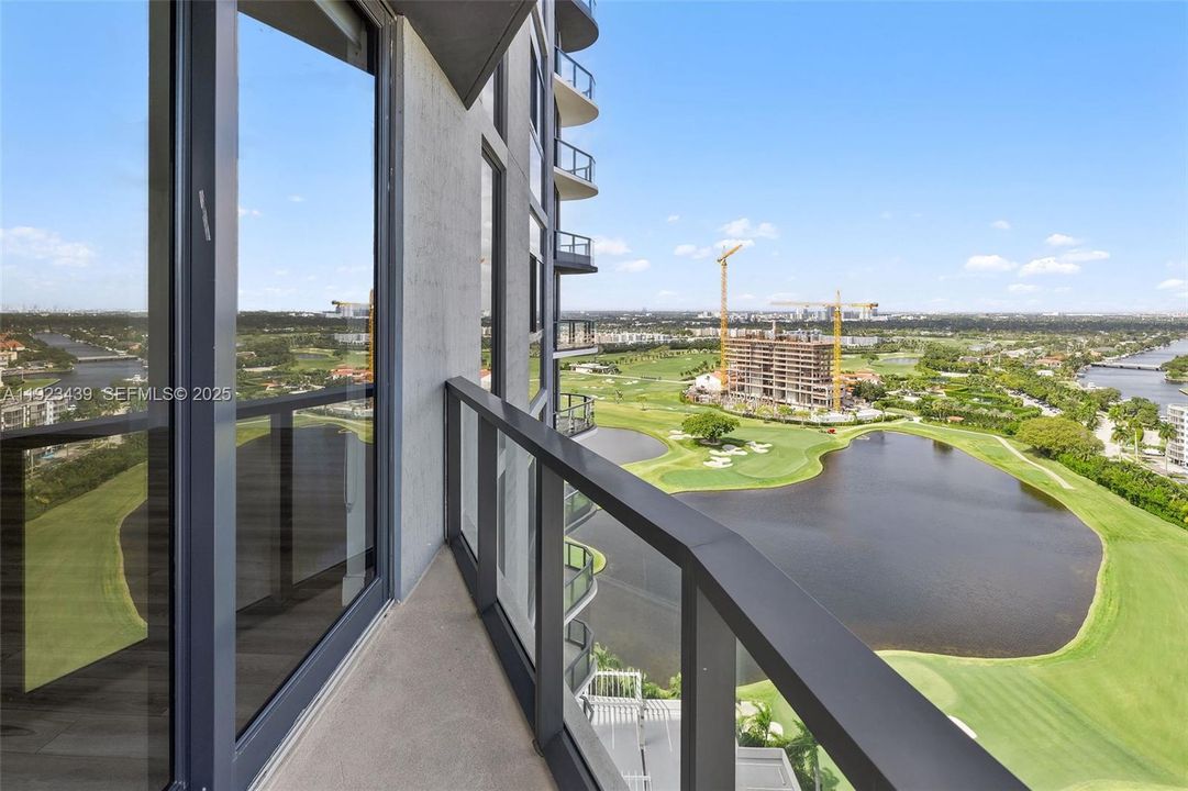 For Rent: $5,663 (3 beds, 2 baths, 1674 Square Feet)