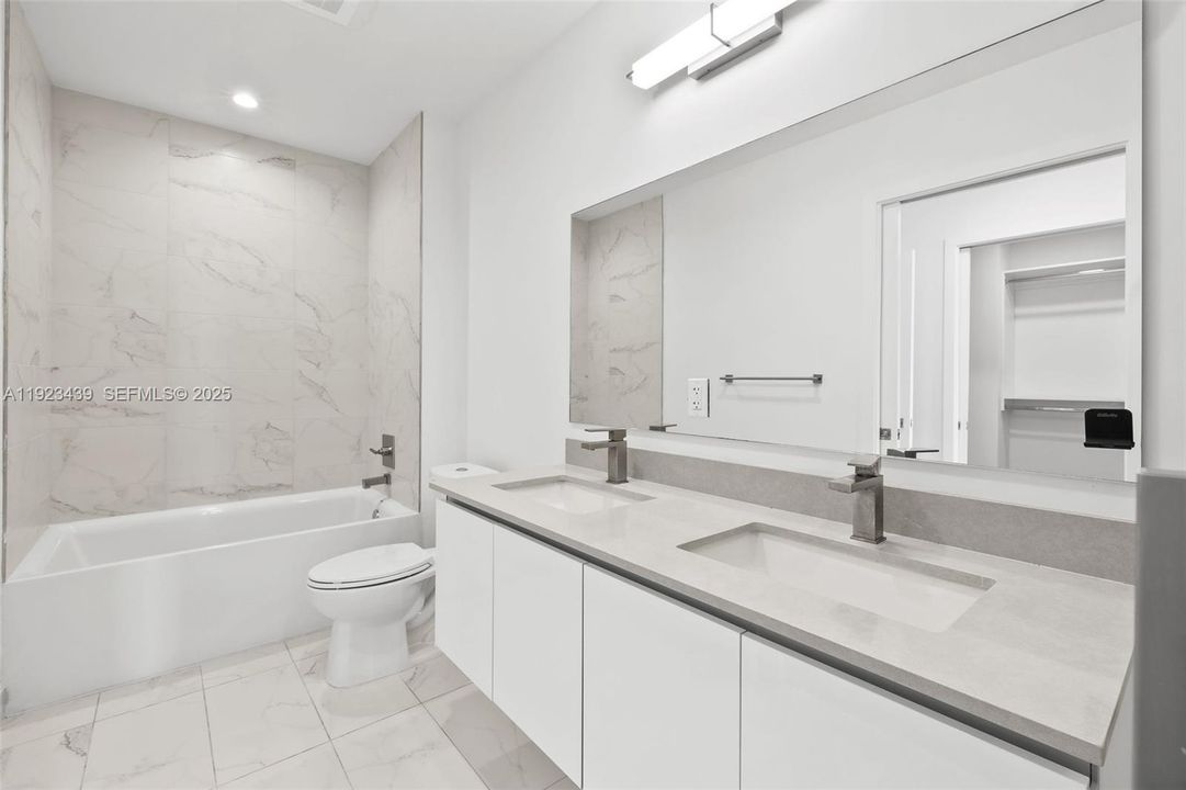 For Rent: $5,663 (3 beds, 2 baths, 1674 Square Feet)