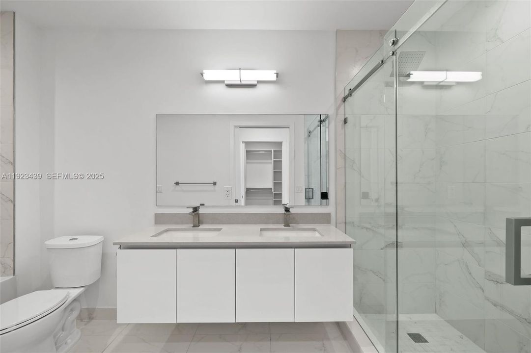 For Rent: $5,663 (3 beds, 2 baths, 1674 Square Feet)