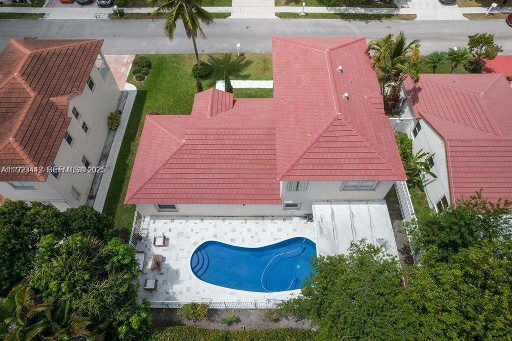 For Sale: $680,000 (4 beds, 3 baths, 2243 Square Feet)