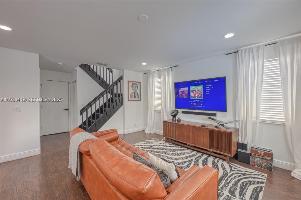 For Sale: $680,000 (4 beds, 3 baths, 2243 Square Feet)