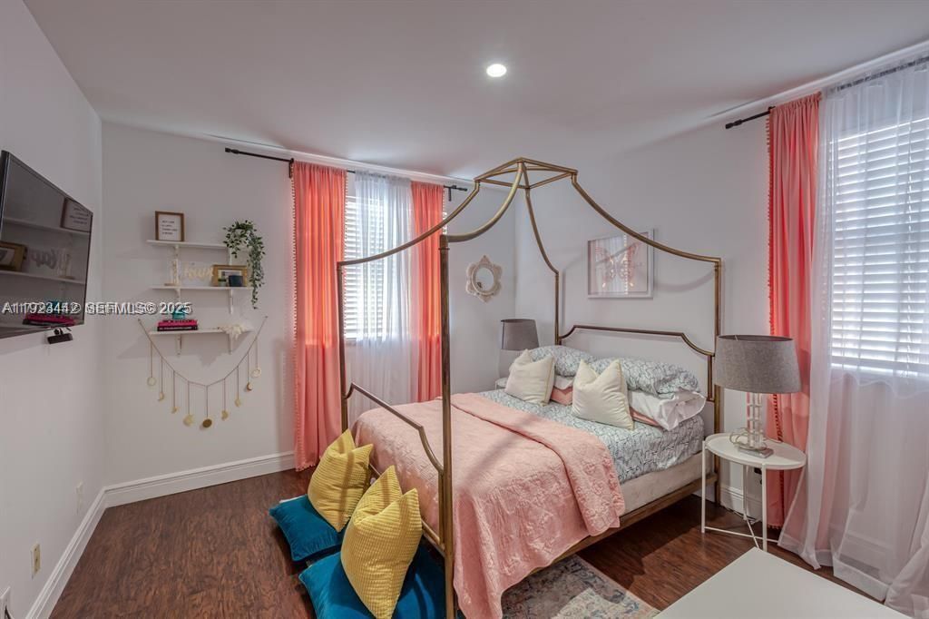 For Sale: $680,000 (4 beds, 3 baths, 2243 Square Feet)