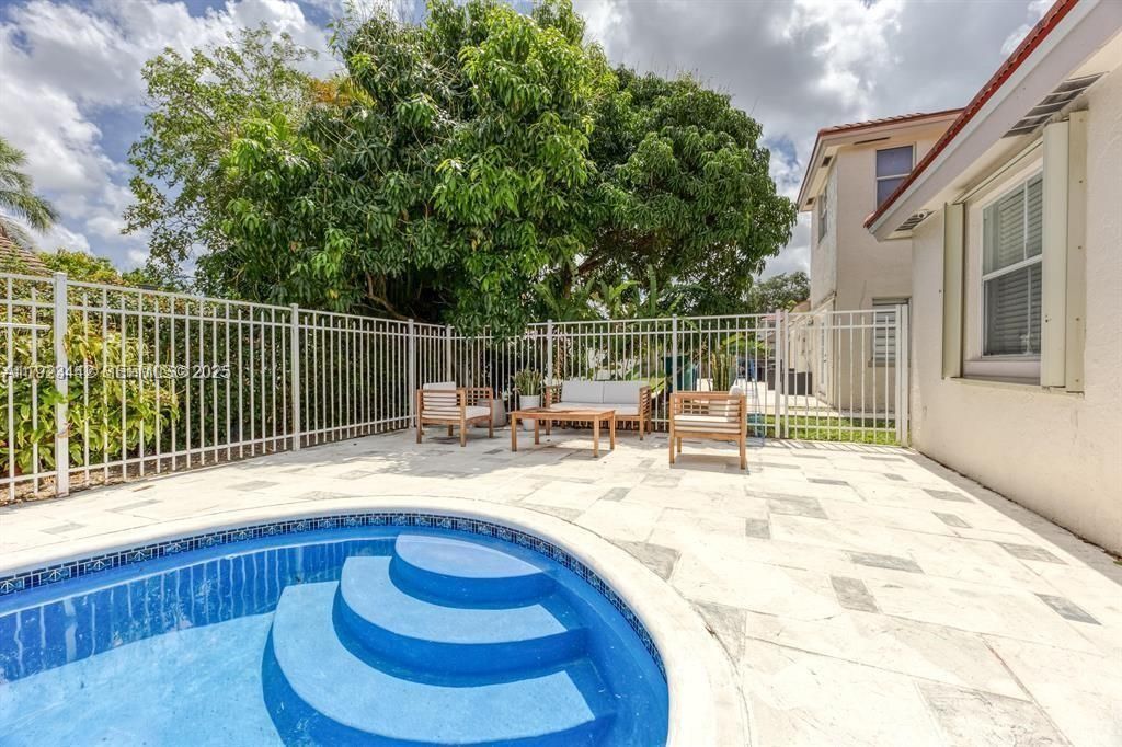 For Sale: $680,000 (4 beds, 3 baths, 2243 Square Feet)