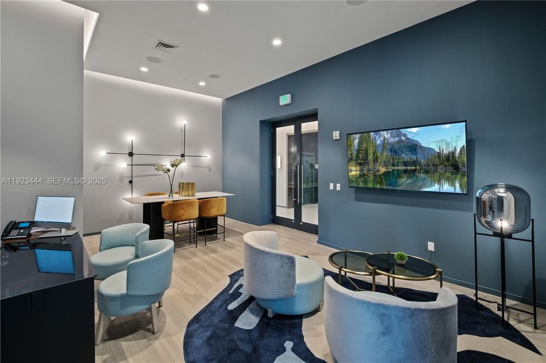 For Rent: $5,029 (3 beds, 2 baths, 1674 Square Feet)