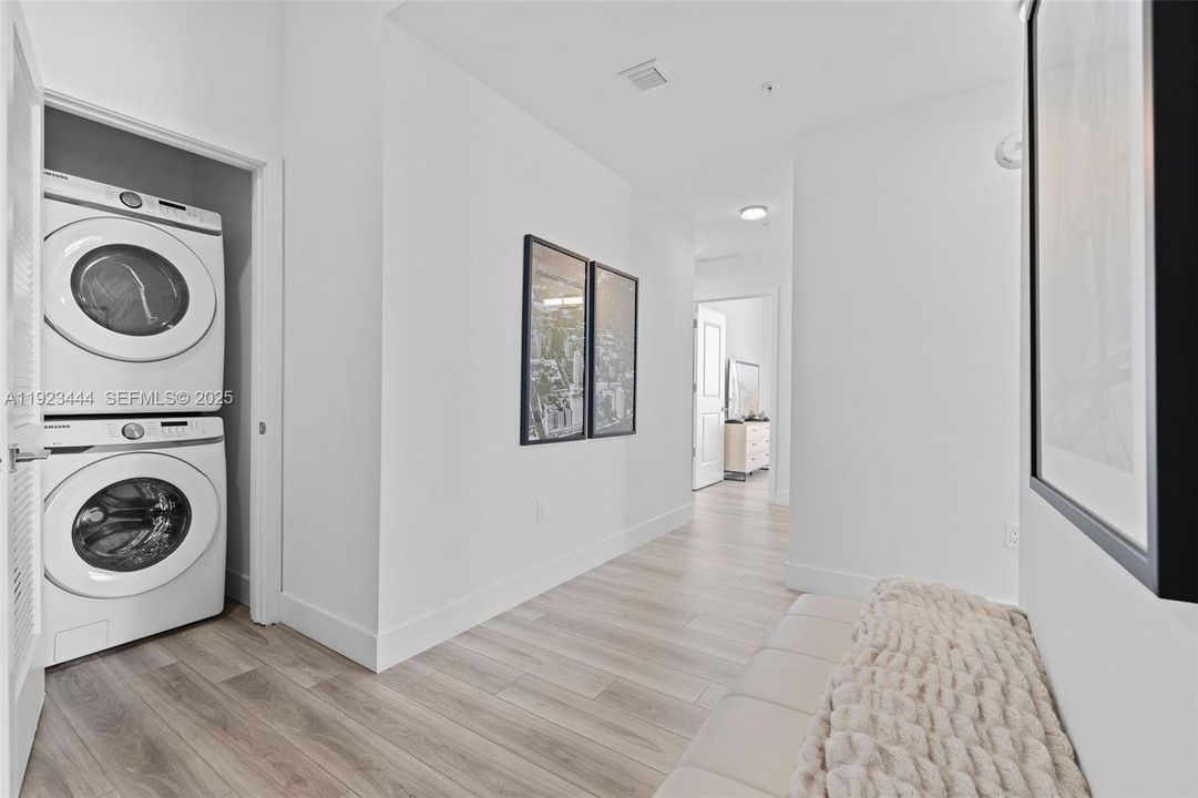 For Rent: $5,029 (3 beds, 2 baths, 1674 Square Feet)