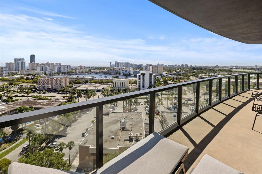 For Rent: $5,029 (3 beds, 2 baths, 1674 Square Feet)