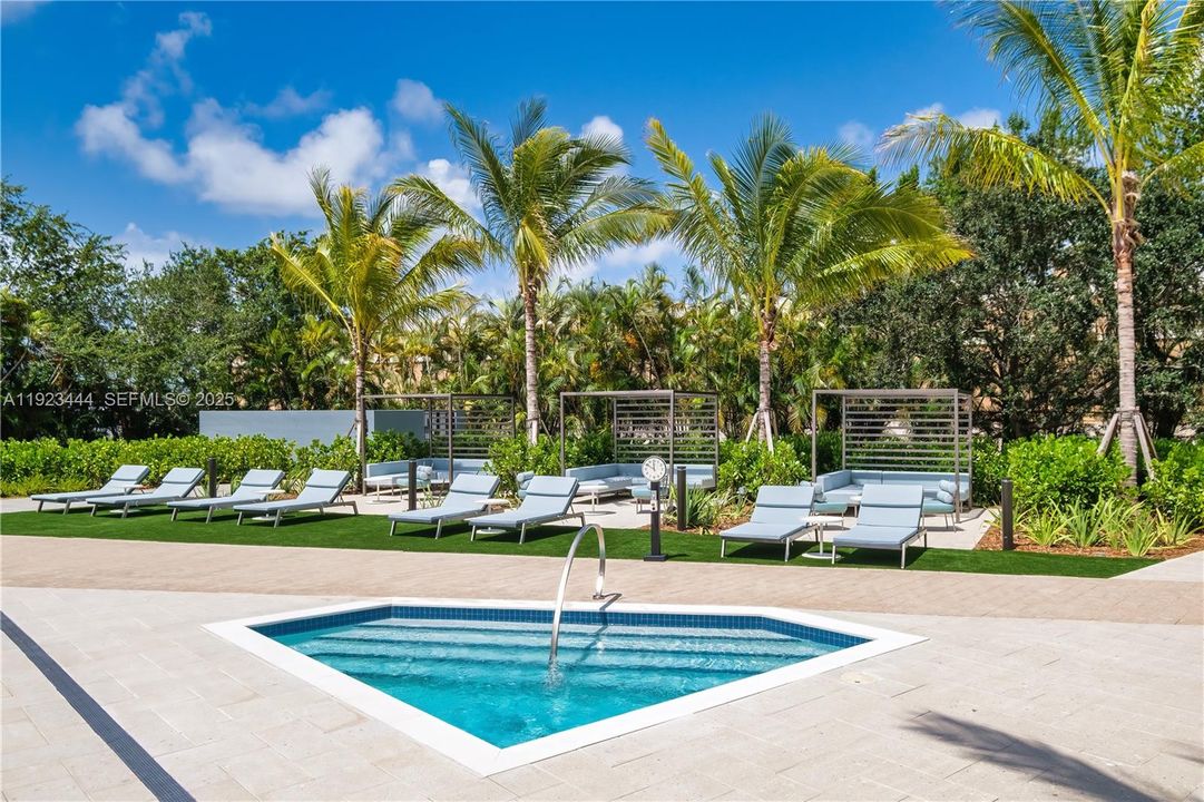 For Rent: $5,029 (3 beds, 2 baths, 1674 Square Feet)