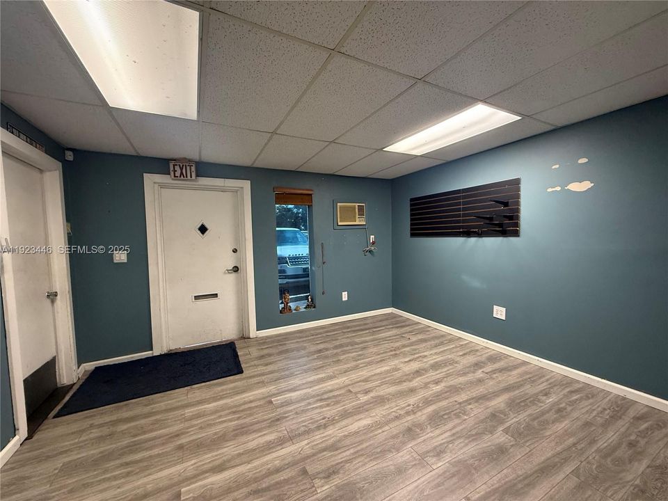 出租: $2,900 (0 贝兹, 0 浴室, 0 平方英尺)