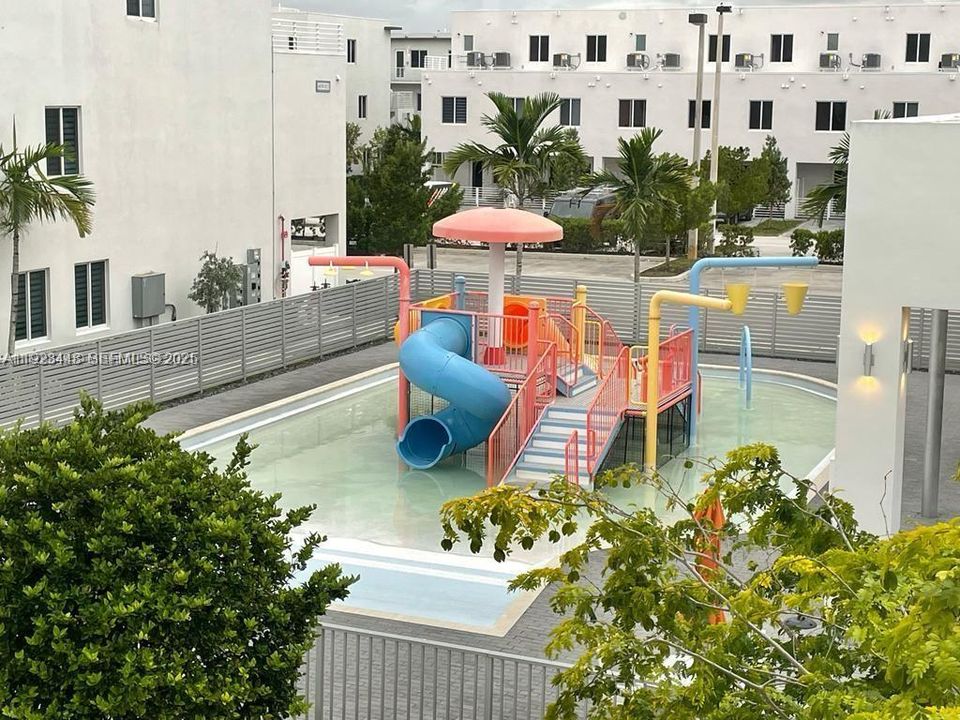 For Rent: $3,000 (3 beds, 2 baths, 1102 Square Feet)