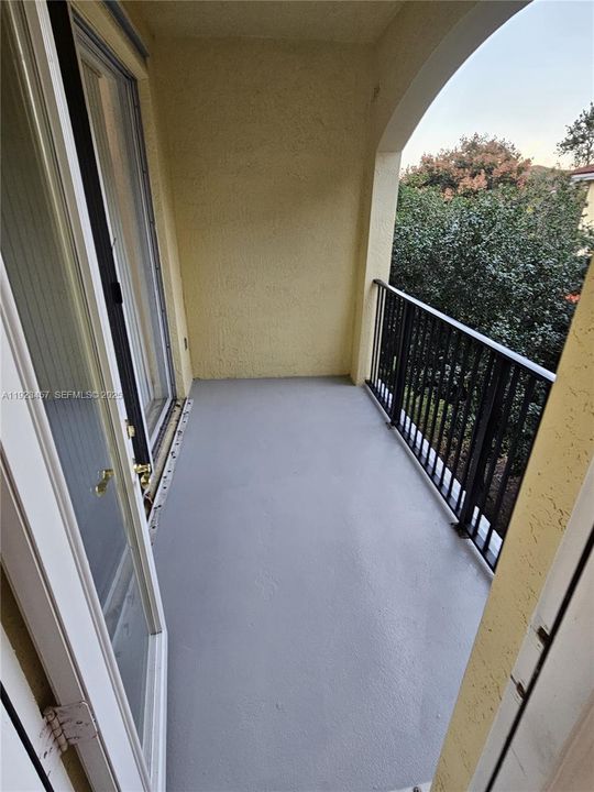 For Rent: $2,100 (3 beds, 2 baths, 1427 Square Feet)