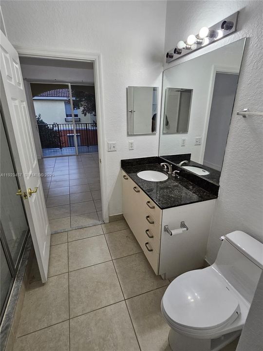 For Rent: $2,100 (3 beds, 2 baths, 1427 Square Feet)