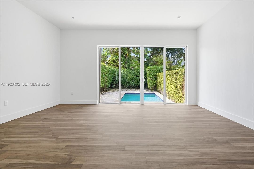 For Rent: $7,200 (3 beds, 3 baths, 2039 Square Feet)