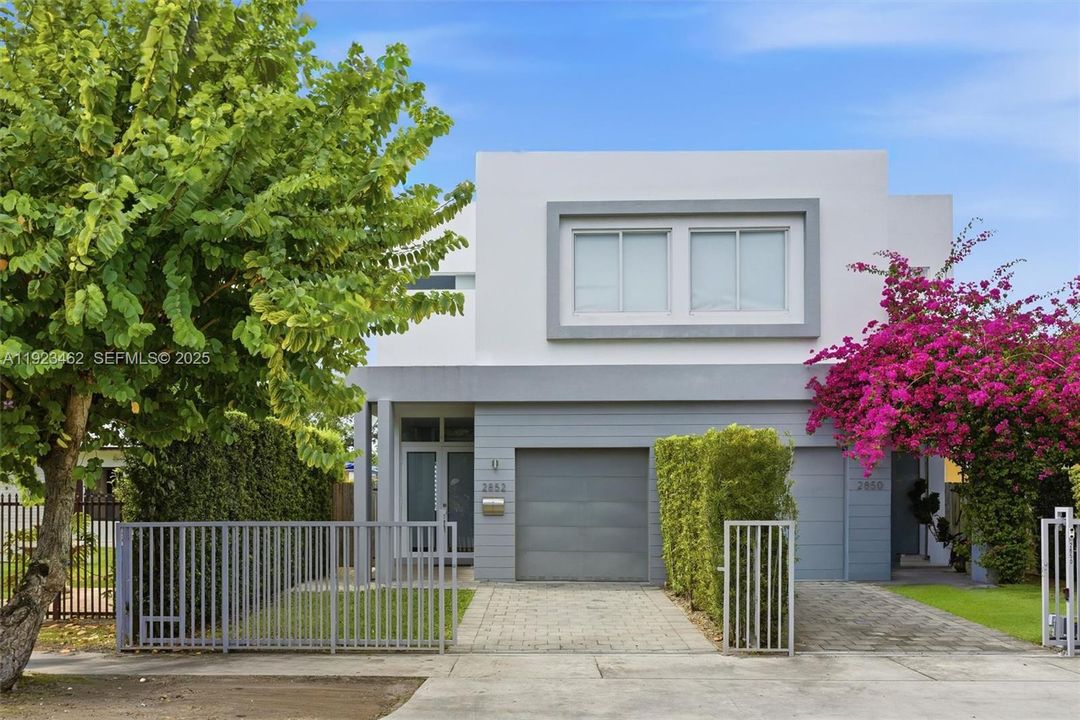 For Rent: $7,200 (3 beds, 3 baths, 2039 Square Feet)