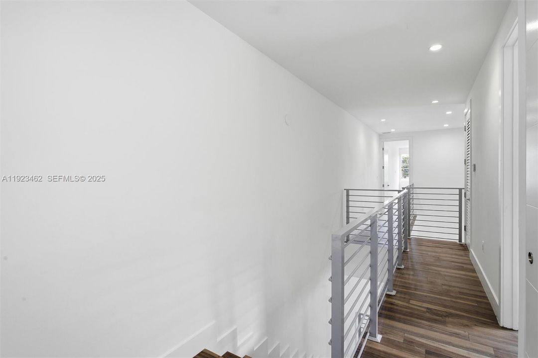 For Rent: $7,200 (3 beds, 3 baths, 2039 Square Feet)