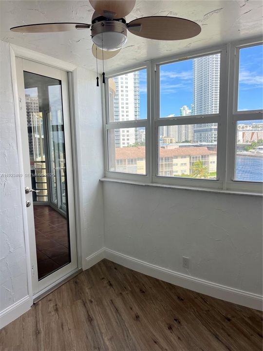 For Sale: $360,000 (2 beds, 2 baths, 1420 Square Feet)